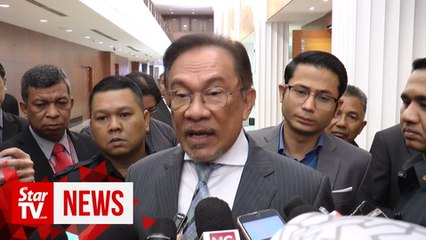 Anwar accepts Selangor Sultan’s decree on zakat