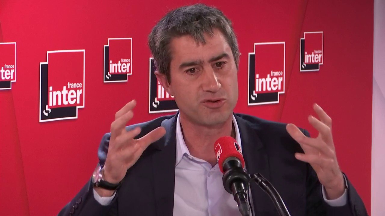 François Ruffin (LFI) : "Chez les jeunes, qui me marque, c’est leur niveau de conscience écologique. Mais à côté de ça, il y a un niveau politique qui n’est pas le même, qui fait qu’on a une grande candeur"