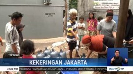 Warga Bambu Apus Terima Bantuan Air Bersih
