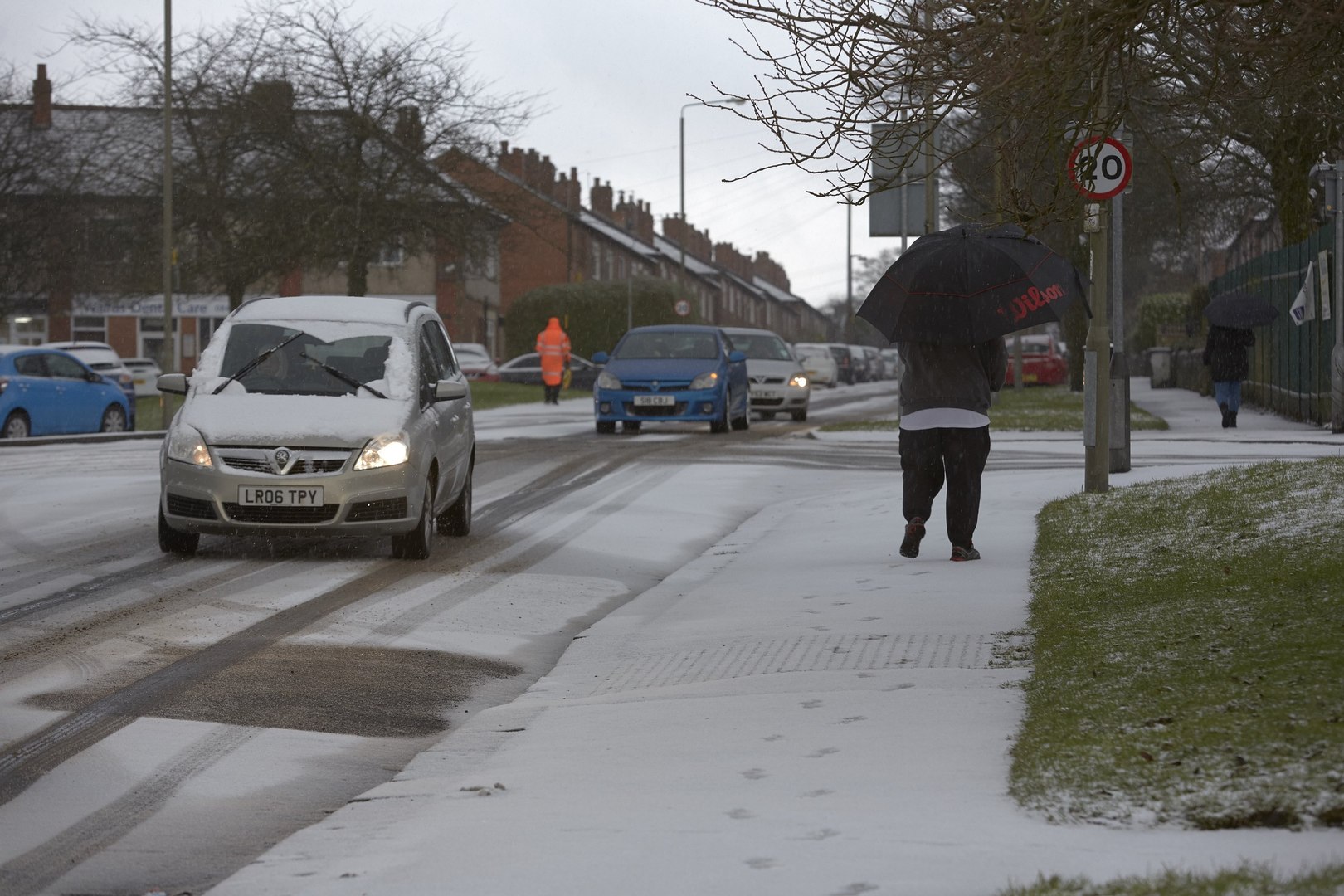⁣Tips for Calderdale drivers travelling in cold conditions