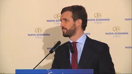 Casado anuncia que Pastor será ministra de nuevo si gobierna