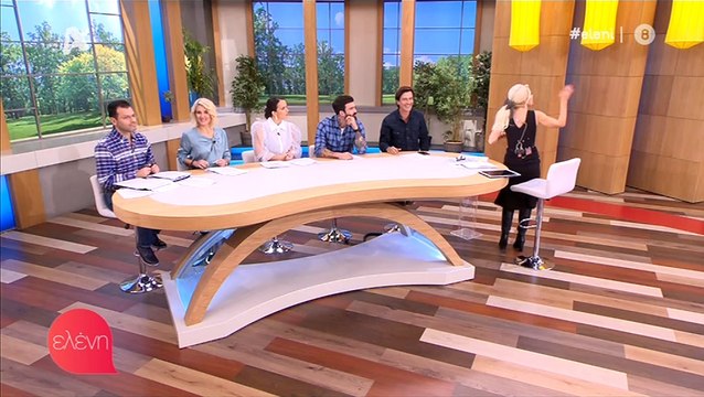 Ελένη Μενεγάκη: Παραλίγο να γκρεμιστεί το πλατό της! Τι συνέβη; (vid+pics)