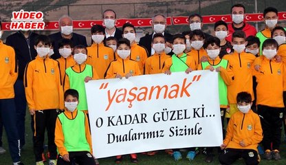 (6 Kasım 2019)YAHYALI SPOR AKADEMİSİ  LÖSEMİLİ ÇOCUKLARA HARÇLIKLARINI BAĞIŞLADILAR