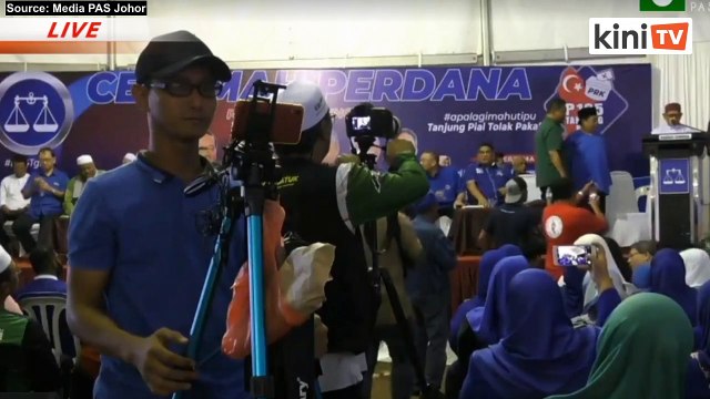 LIVE: 'All-star' ceramah featuring the top leaders from BN & PAS in Tanjung Piai (4)