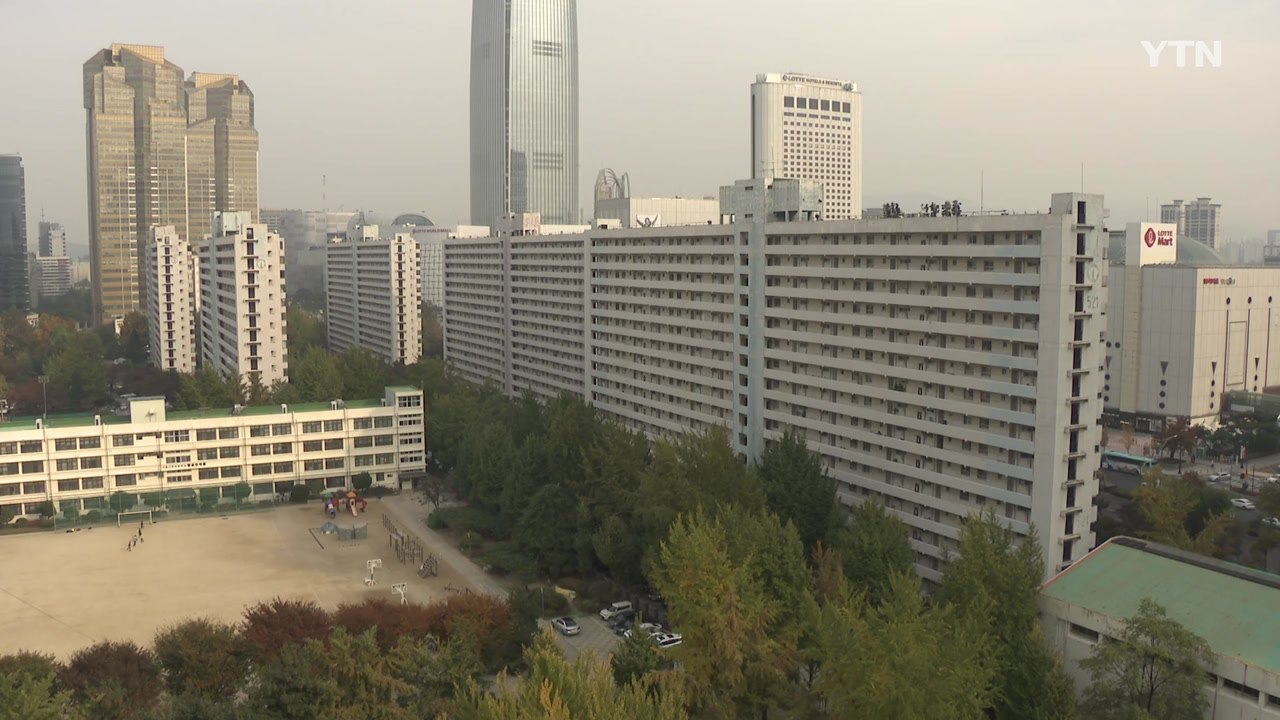 "분양가 안정" vs "풍선 효과로 집값 상승" / YTN