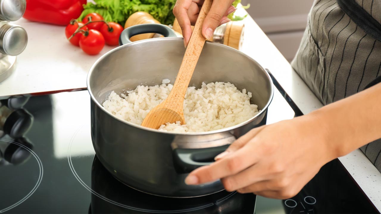 Diese Lebensmittel sollten nie roh gegessen werden