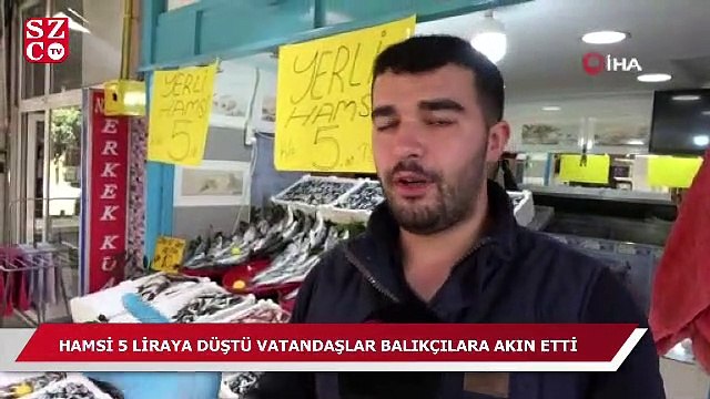 Hamsi 5 liraya düştü, vatandaşlar balıkçılara akın etti