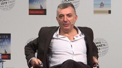 Vilas: "Siguo vivo gracias a la literatura"