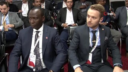 Bakan Ersoy, 'Türkiye Mezunları Kapasite Geliştirme Eğitim Programı'na katıldı