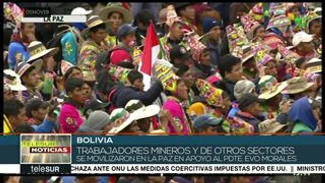 Trabajadores mineros y de otros sectores, en apoyo al presidente Evo