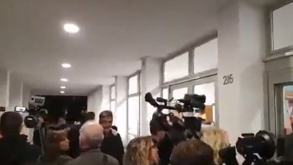 Los CDR intentan reventar un acto de Vox en Barcelona