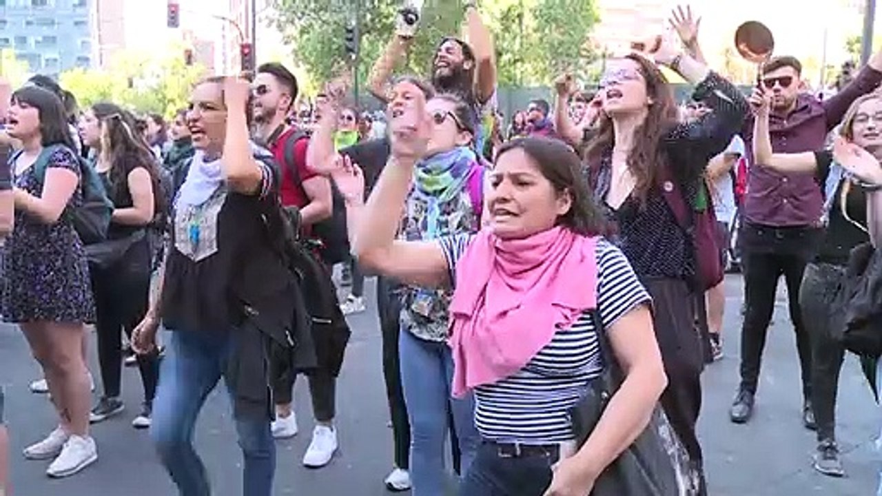 Las protestas en Chile llegan hasta los barrios ricos de Santiago
