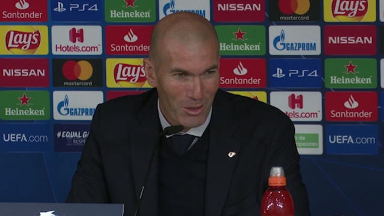 Groupe A - Zidane sur Benzema : "Il rentre un peu plus dans l'histoire"