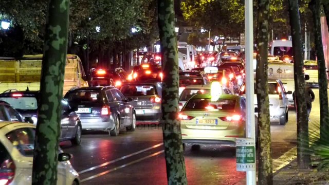 Reshjet e shiut, përmbytje në Tiranë, Durrës dhe Lezhë