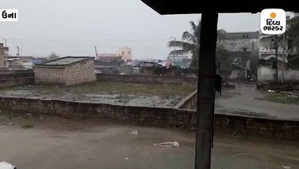 સૌરાષ્ટ્રના મધદરિયે પવન ઘુમરી મારતો હોય તેવો વીડિયો સામે આવ્યો