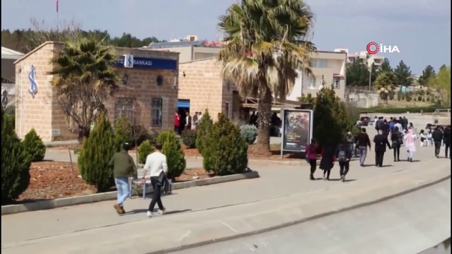 Tekne turu yapan turistlere şok...Manzarayı çekerken su üstündeki cesedi fark ettiler
