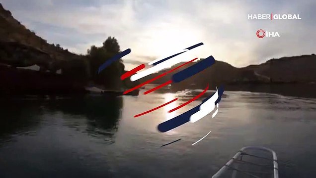 Tekne turunda korkunç manzara! Cansız manken sandılar...