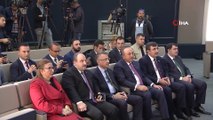 Cumhurbaşkanı Erdoğan’dan UEFA’ya: 'Türk sporcuların Mehmetçik ile dayanışma sergilemesini provokatif politik davranış olarak nitelemek çifte standarttan öte aleni bir hukuksuzluktur'