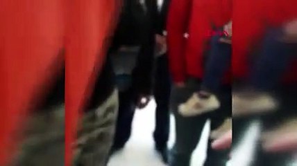 Vicdanları yuhaladılar! Okulda otizmli öğrenci protestosu