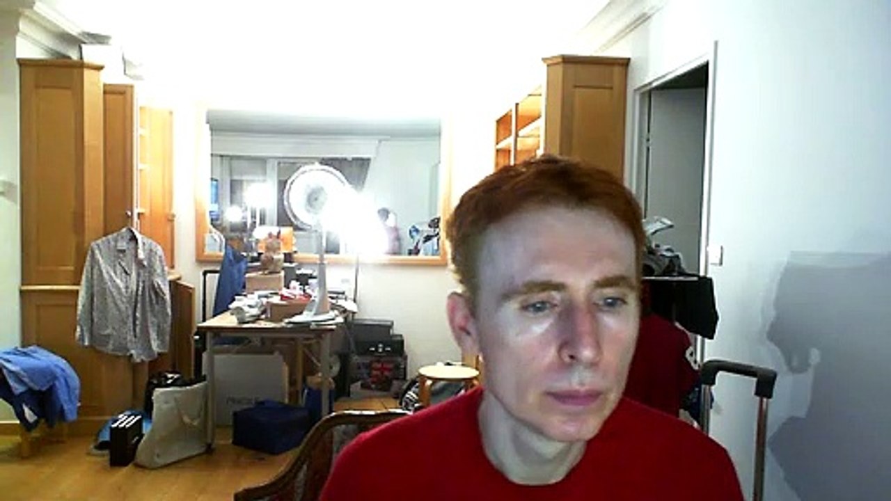 Wiwi égratigne "le diable au corps" de Clara Morgane