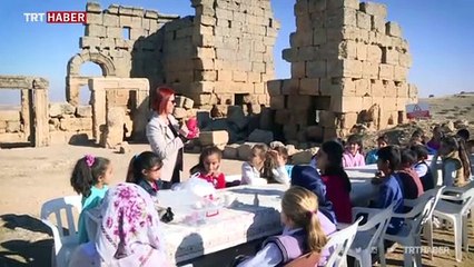 Sınıflarını tarihi Zerzevan Kalesi'ne taşıdılar