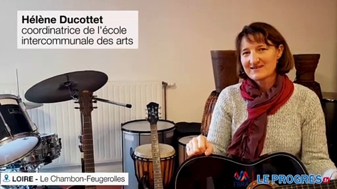 Don d'instruments de musique à l'école des Arts