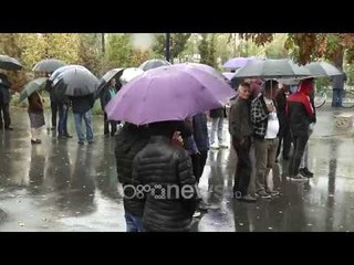 Ora News - Fermerët e Myzeqesë protestë, duan subvencion 10 lekë për çdo kg