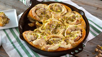 How to Make Pistachio Tahini Cinnamon Rolls