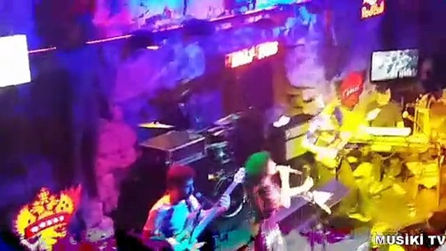 MELEK MOSSO - Gönül Salıncağı (Erkin Koray cover) (Canlı/Konser) @Jolly Joker - HD