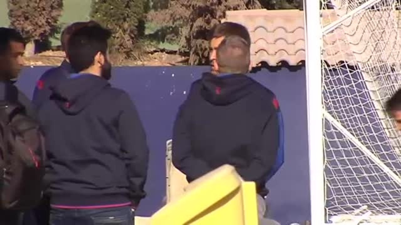 El Levante intenta librar a su portero Aitor Fernández de presidir una mesa electoral