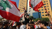 طلاب لبنانيون يعتصمون أمام وزارة التربية تنديدا بالأوضاع الاقتصادية والمعيشية