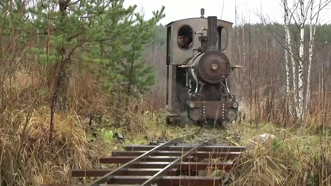 Russian Train Enthusiast Builds His Own Train System