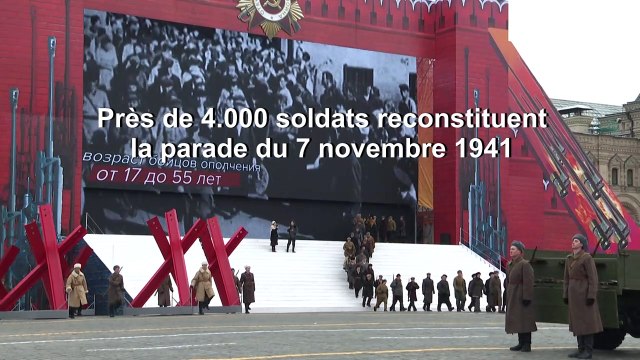 Russie: reconstitution historique d'un défilé militaire de 1941 sur la place Rouge