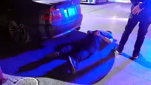 'Dur' ihtarına uymayan şüphelilerin ateş etmesi sonucu bir polis yaralandı - BURSA