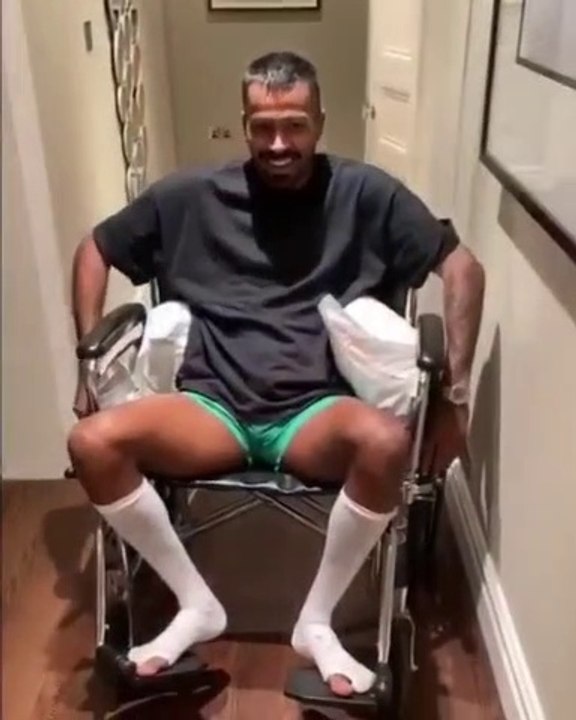 పాపం హార్దిక్ పాండ్యా చూస్తే నా గుండె తరుక్కు పోతుంది.. !!