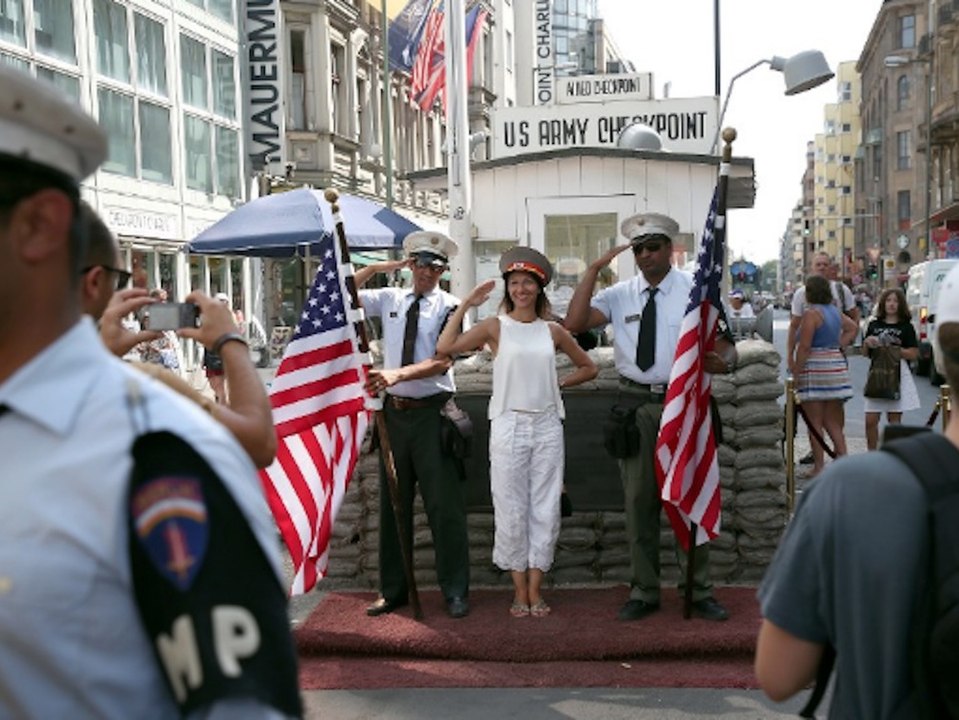 Keine falschen Soldaten mehr am Checkpoint Charlie