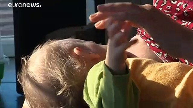 Latte materno contaminato da idrocarburi: l'incubo delle mamme di Rouen