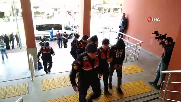 Kocaeli'de 4 DEAŞ şüphelisi adliyeye sevk edildi