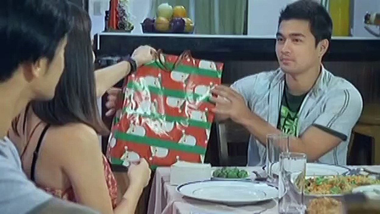 Kristel and Carding celebrate Christmas together