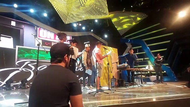 Panoorin si Ryan Bang at ang kanyang mga impromptu sound effects sa Banana Drama!