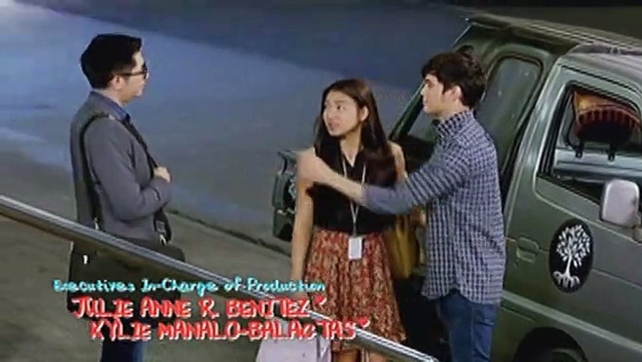 Clark tells Leah's decision to Simon