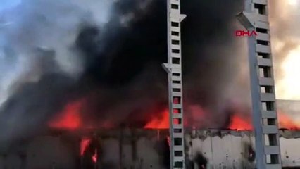 Sivas'ta büyük yangın ! Alevler her yeri sardı