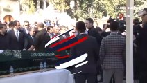 Cumhurbaşkanı Erdoğan, Akbaşoğlu'nun annesinin cenazesine katıldı