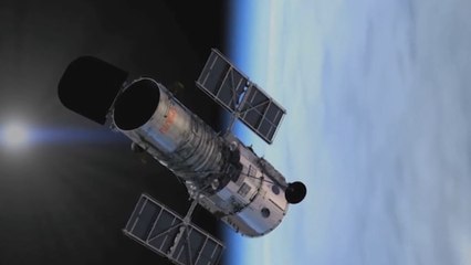 Hubble capta una galaxia distante replicada doce veces