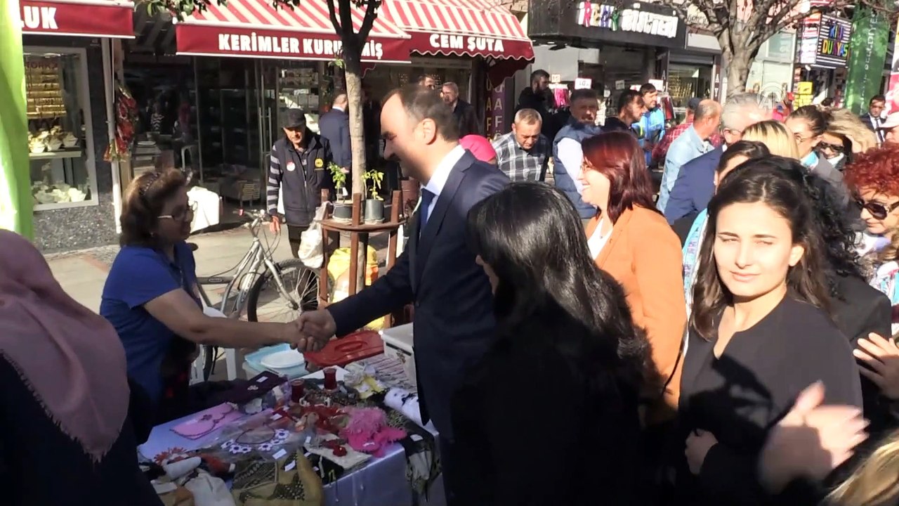 Edirneli kadınlar Mehmetçik yararına kermes düzenledi