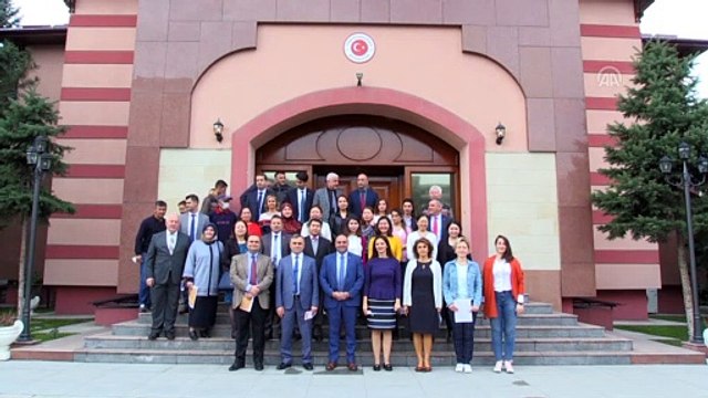 Türkiye'nin Bişkek Büyükelçisi Cengiz Kamil Fırat maske taktı, LÖSEV'e destek oldu - BİŞKEK