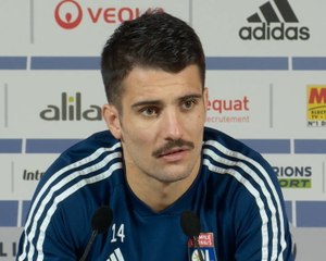 OM/OL - Dubois : "On a un groupe jeune, on a besoin de sérénité"