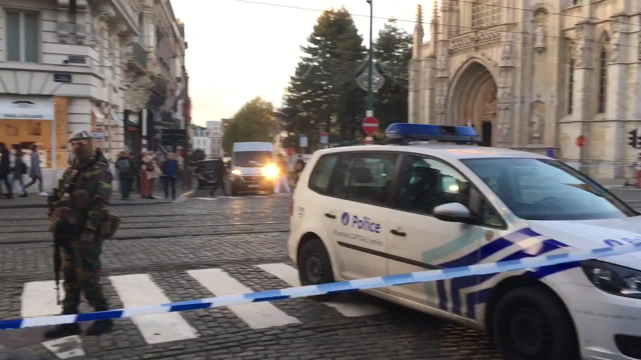 Bruxelles - périmètre de sécurité au Sablon (vidéo Germani)