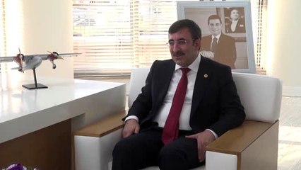 Cevdet Yılmaz: "Gönüle dokunan hizmetler başarı getiriyor"
