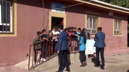 Sınır köylerdeki öğrenciler tiyatro ile buluşturuluyor